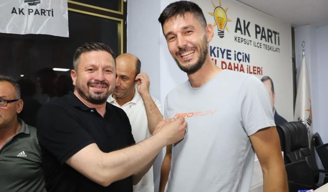 Yeniden Refah Partisi'nden deprem! 61 isim AK Parti'ye katıldı