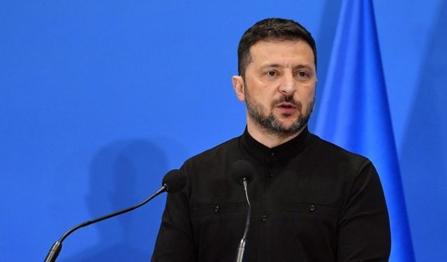 Zelenskiy, yolsuzluk yasasında geri adım attı!