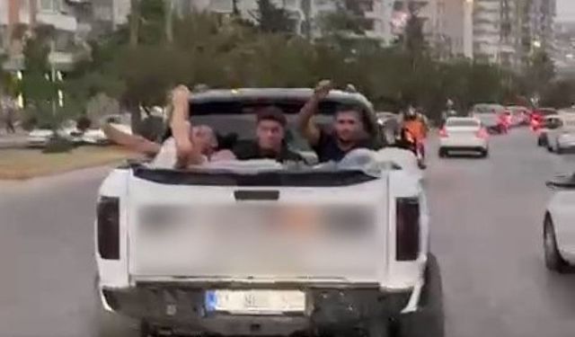 Trafikte havuz keyfi pahalıya patladı!