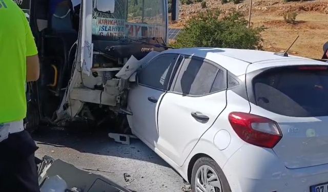 Gaziantep'te 3 aracın karıştığı zincirleme kaza: 1 ölü, 3 yaralı