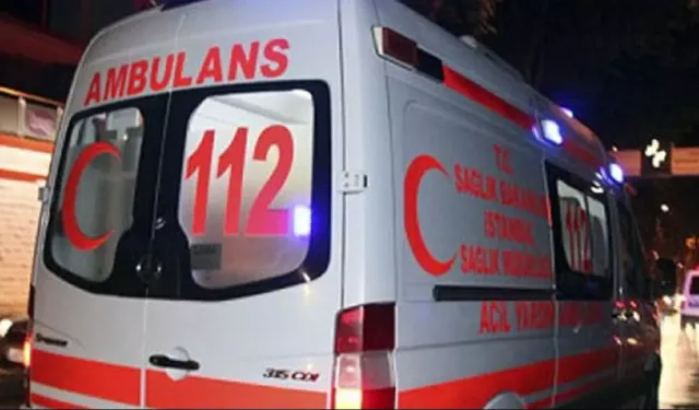 Feci kaza! İki otomobil mısır tarlasına savruldu! Yaralılar var