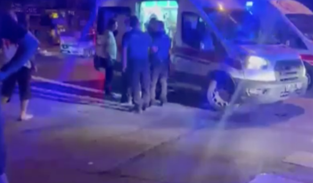 Sürücü tartıştığı yayaları kamyonetle ezdi