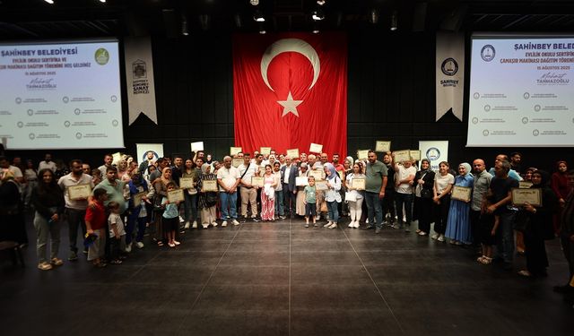 Şahinbey’den Türkiye’ye örnek proje! 481 çift sertifikasını aldı