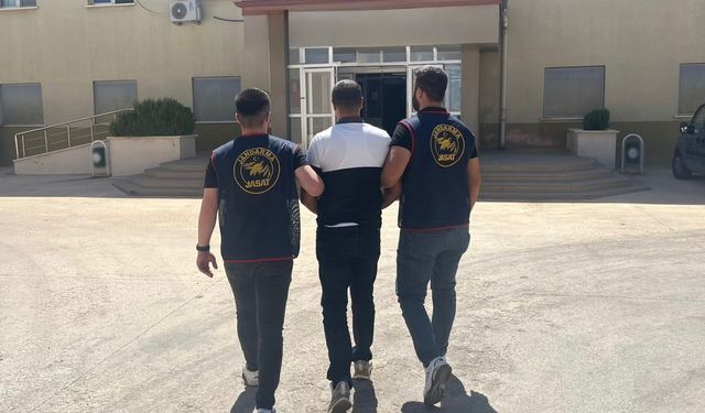 Gaziantep’te hırsızlık suçundan aranıyordu: Jasat yakaladı