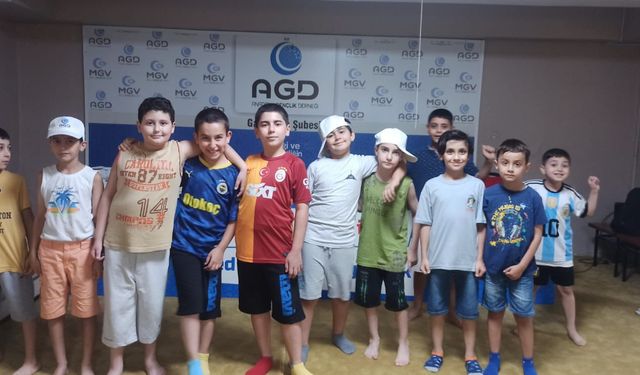 Öğrencilerden Gazze’deki yetim çocuklara anlamlı destek