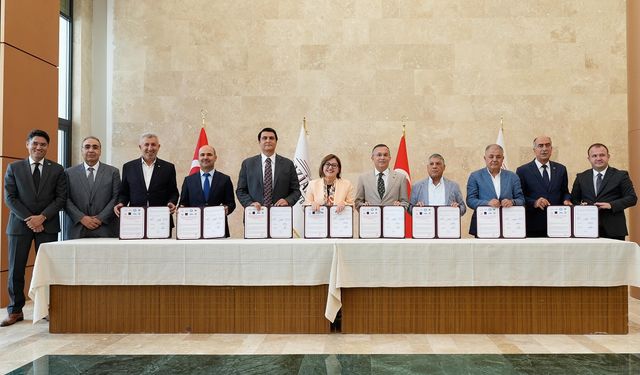 Gaziantep'te tarihi protokol! İmzalar sokak hayvanları için atıldı