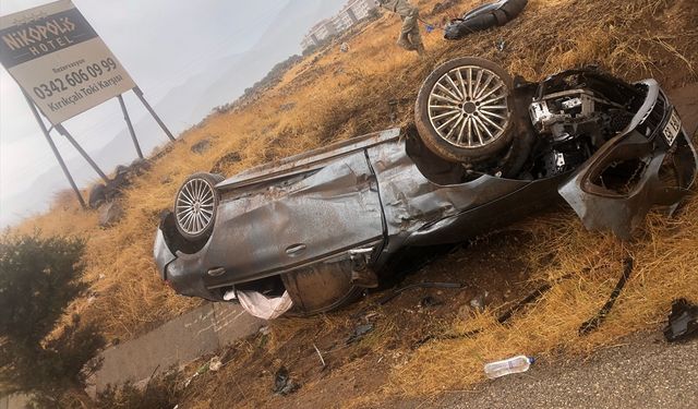 Gaziantep'te otomobiller çarpıştı! Yaralılar var