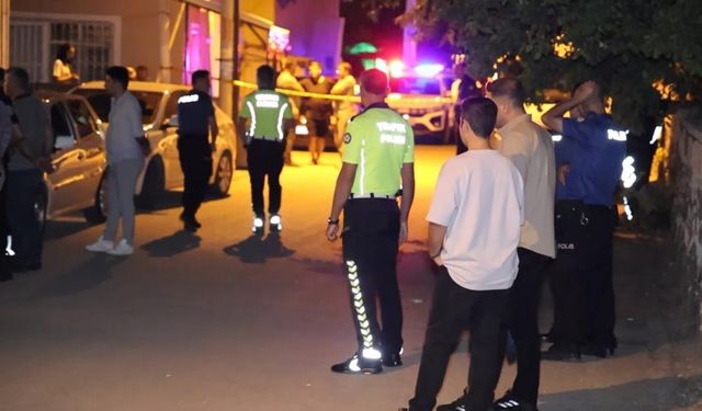 Ailesi ve komşusuna kurşun yağdırdı: 3'ü ağır 4 yaralı