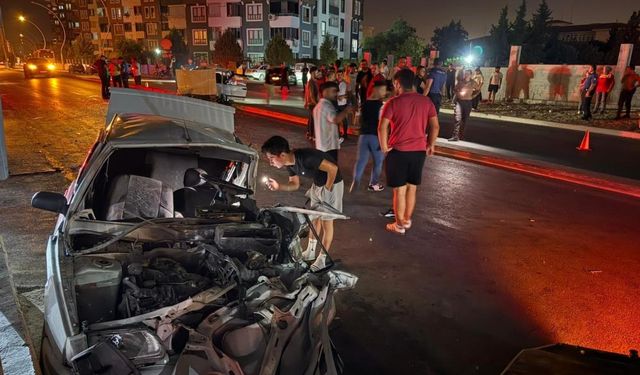 Feci kaza! Ortalık savaş alanına döndü: Ölü ve yaralılar var