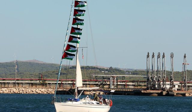 Küresel Sumud Filosu’na ait ilk gemi yola çıktı!