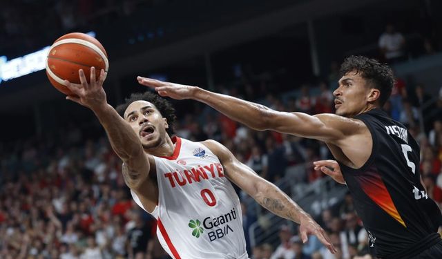 A Milli Erkek Basketbol Takımı ikinci kez Avrupa ikincisi oldu
