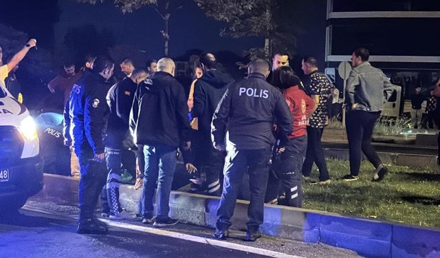 Polis ekipleri kaza yaptı: 4 yaralı