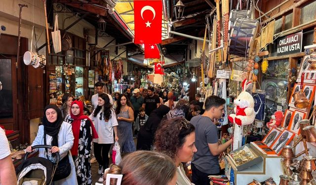 Gaziantep'teki Bakırcılar Çarşısı turistlerin gözdesi