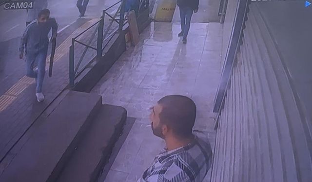 Pompalı tüfekle dehşet saçtı! Husumetlisini böyle vurdu: Video haber…