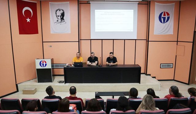 Güzel Sanatlar Fakültesi’nde akademik danışmanlık toplantısı gerçekleştirildi