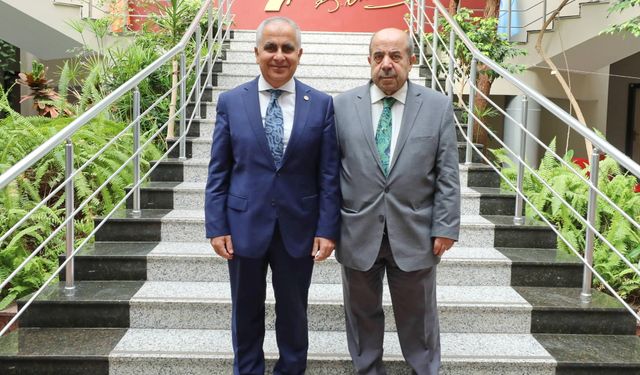 Mehmet Okan’dan Rektör Doğan’a ziyaret!