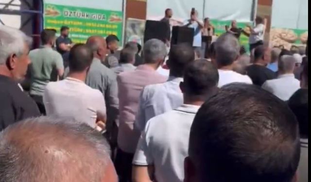 Gaziantep’te ithal fıstık protestosu! Bakanlığa seslendiler… İşte o anlar!