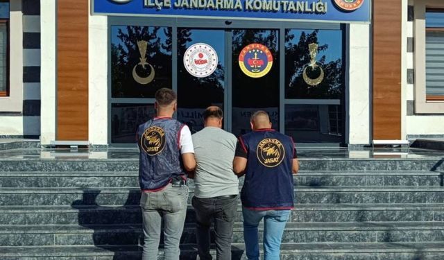 Gaziantep JASAT’tan aranan şahıs operasyonu! Saklandığı adreste yakalandı