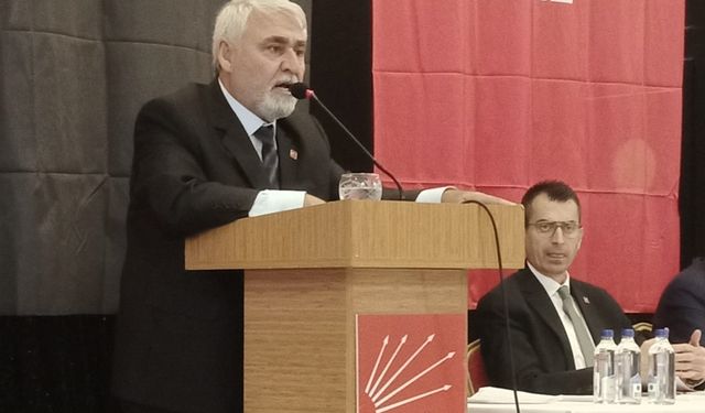 CHP Şehitkamil İlçe Kongresi gergin başladı! Hurşit Yıldırım'dan eski vekile ağır sözler!