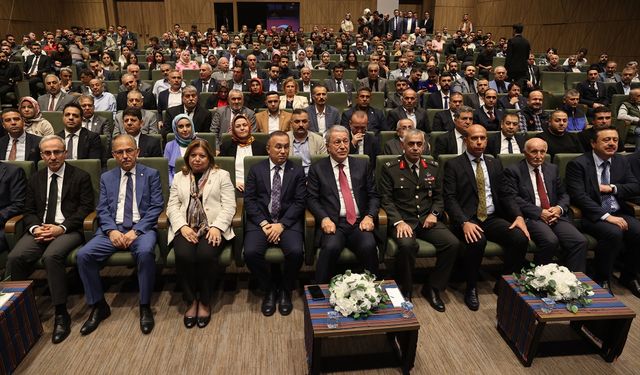 Hulusi Akar Gaziantep'te temaslarda bulundu!