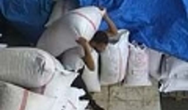 Gaziantep'te 450 bin TL'lik fıstık hırsızlığı kamerada