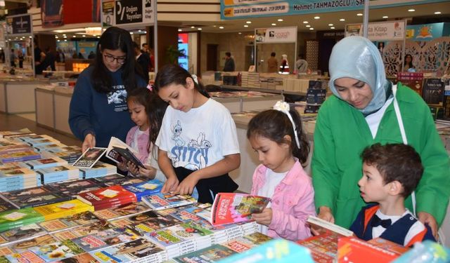 Gaziantep’te 9’uncu kitap fuarı kapılarını açtı! Büyük ilgi gördü