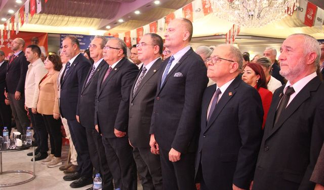 CHP kongresinde gergin anlar… İşte yaşananlar!