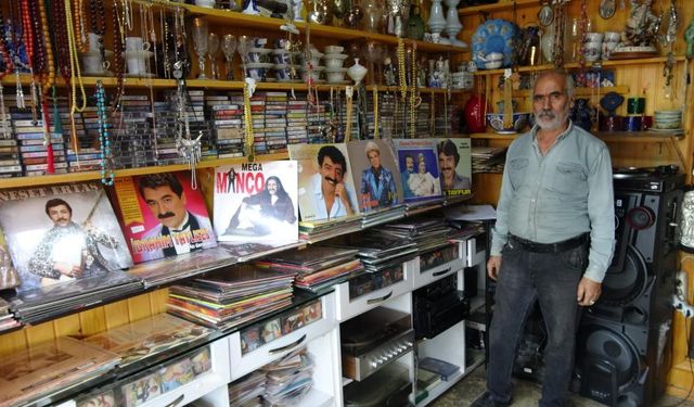 Gaziantep'te nostaljik müziğe ilgi arttı: Plak satışları arttı