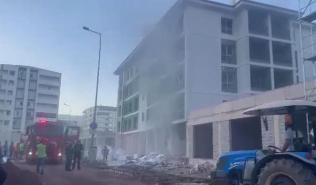 Gaziantep’te korkutan yangın! Deprem konutunda yangın çıktı