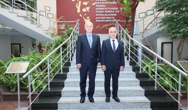 Hazırlar’dan Gaziantep’te önemli ziyaret! Rektör Doğan’ı ziyaret etti