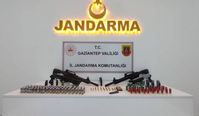 Gaziantep'te silah kaçakçılarına geçit yok! Çok sayıda silah ve mühimmat ele geçirildi