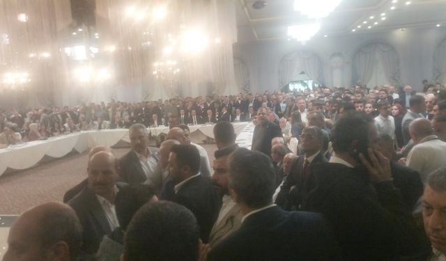 CHP Gaziantep İl Kongresi’nde ortalık karıştı! Kavga çıktı