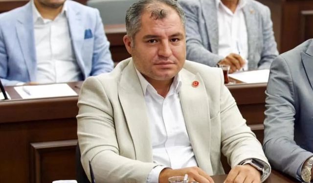 Şehitkamil’de AK Parti’ye geçen meclis üyesinden maaş ve makam aracı açıklaması: İtibarsızlaştırma yönelik kampanya…
