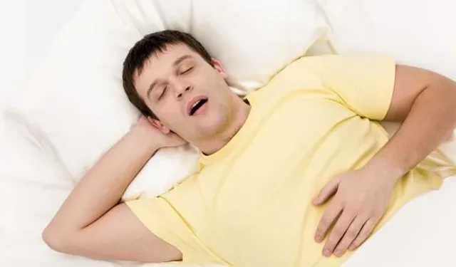 'Basit bir horlama' deyip geçmeyin! Kalp krizi ve felç riski taşıyabilir