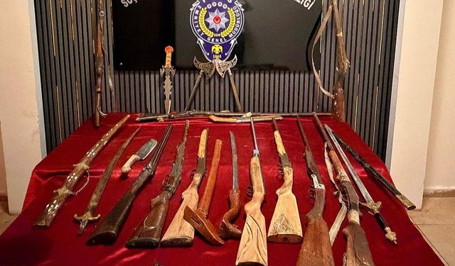 Gaziantep Emniyetinden şok baskın! Evden adeta cephanelik çıktı!