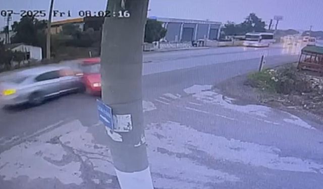 Can pazarı yaşandı! Feci kaza kamerada: Ölü ve yaralılar var…