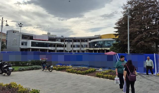 Belediye binasında yangın çıktı! İtfaiye ekiplerinden hızlı müdahale…