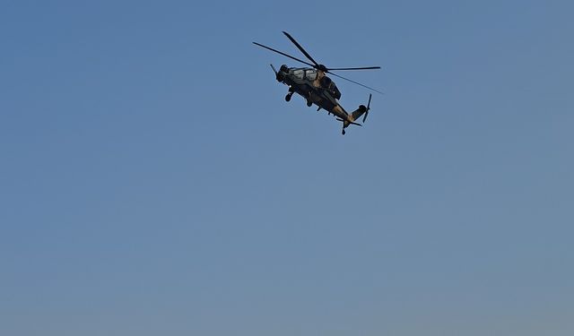 Gaziantep’te helikopterlerden özel gösteri…