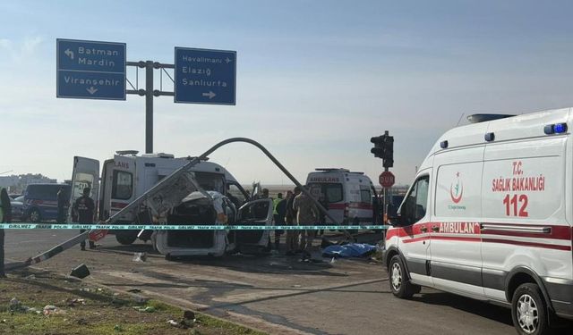 Trafik kazası değil katliam! 24 saatte iki kaza: Çok sayıda ölü ve yaralı var…