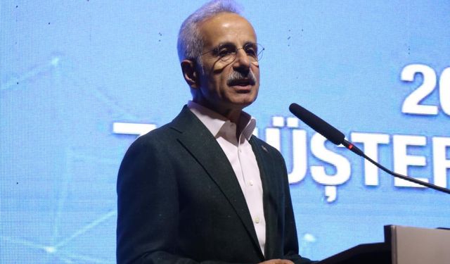 Türkiye dünyanın önde gelen denizci ülkelerinden oldu! Bakan Uraloğlu açıkladı! "Limanlarda rekor üstüne rekor kırıyoruz