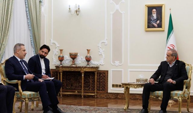 Dışişleri Bakanı Fidan Pezeşkiyan ile yaptığı görüşmede kardeşlik bağlarına dikkat çekti