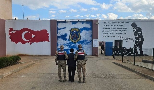 Gaziantep’te aranan şahıs JASAT tarafından yakalandı!