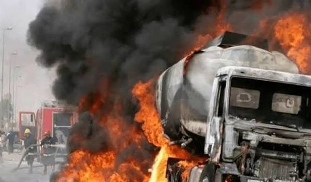 Feci kaza! Yolcu otobüsü ile LPG tankeri çarpıştı: Ölü ve yaralılar var