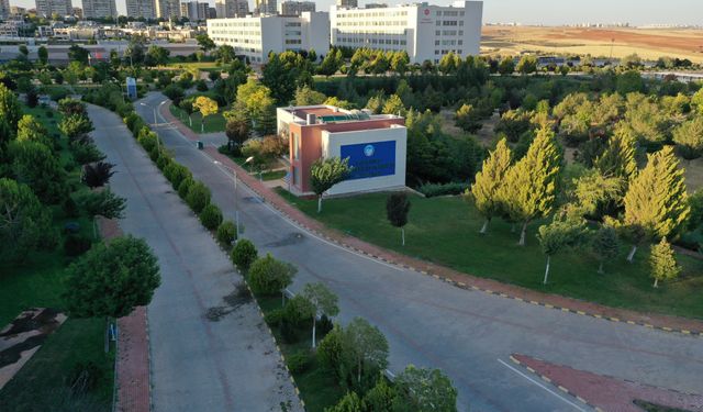 GİBTÜ işbirliğinde Uluslararası Konferans! ICEEECS 2025 başarıyla tamamlandı