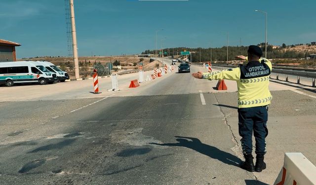 Gaziantep’te Otoyol Jandarmasından sıkı denetim! Binlerce sürücüye şok ceza!