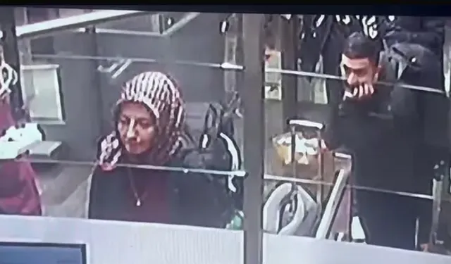 Erdal Timurtaş'ın eşi Esma Timurtaş ne iş yapıyor, öğretmen mi, kaç çocuğu var, firari mi?