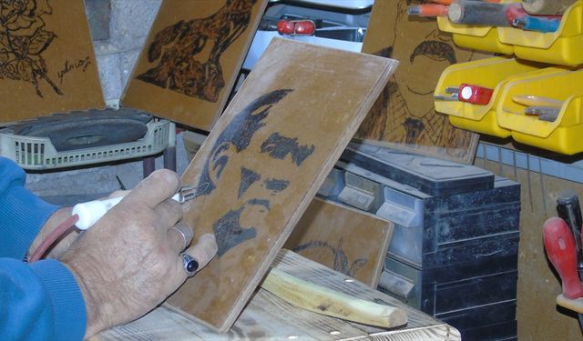 Gaziantep’te atık ahşaplar el aletleriyle işlenerek sanata dönüşüyor!