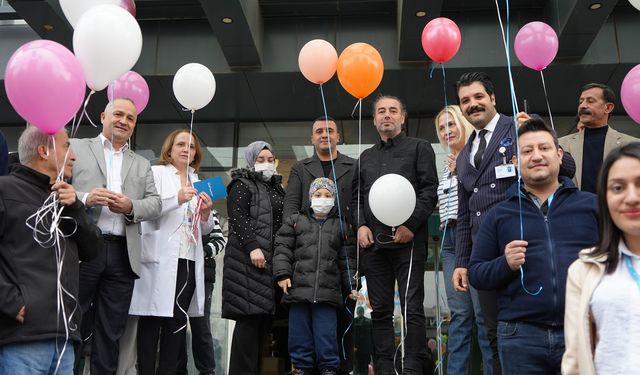 Gaziantep’te balonlar minik Melih için gökyüzüne bırakıldı