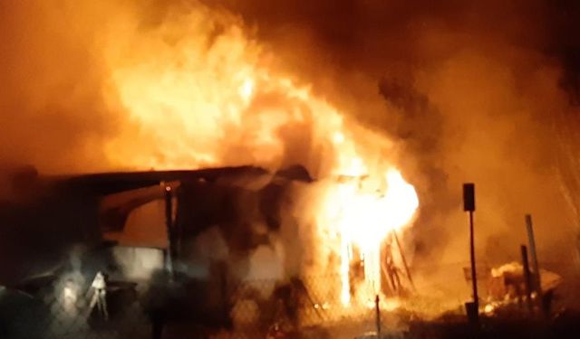 Kümesi alev alev yandı, dedikleri şaşırttı! Video haber...