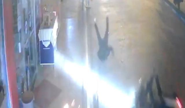 Aynı yönde ilerliyorlardı! Kaza anı kamerada